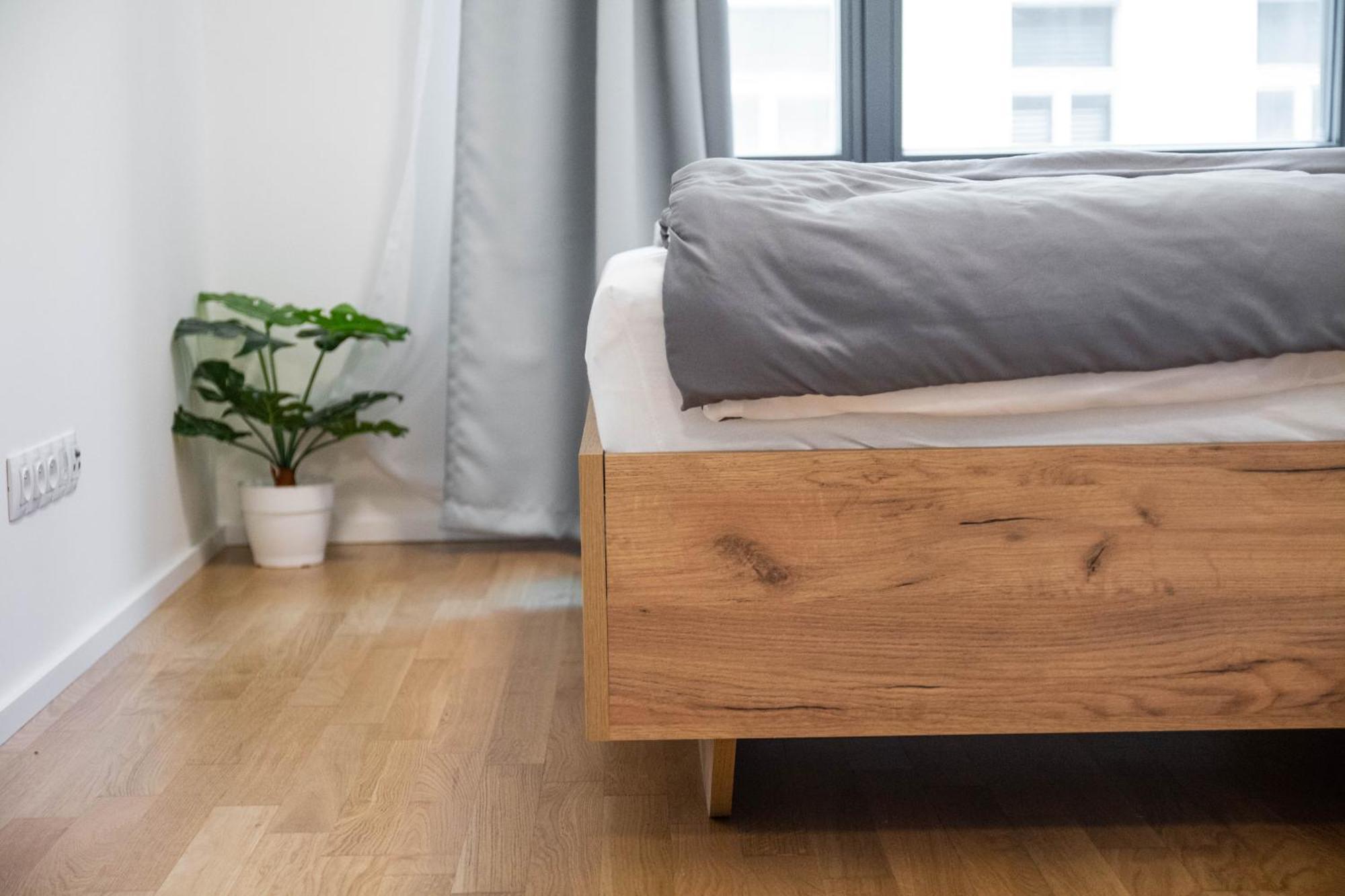 Newly Built Apartment With Balcony, Ac And Free Indoor Garage Praag Buitenkant foto