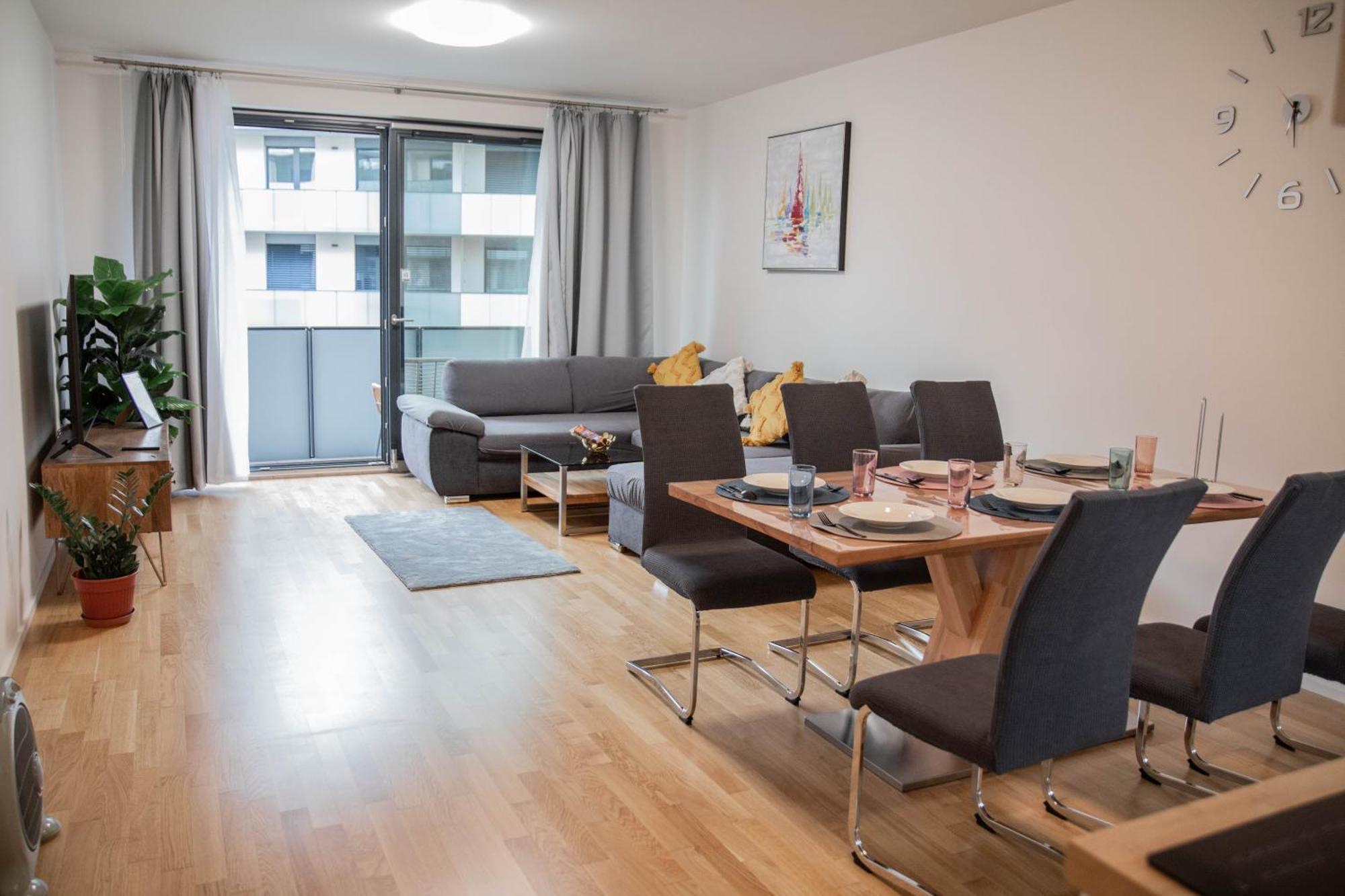 Newly Built Apartment With Balcony, Ac And Free Indoor Garage Praag Buitenkant foto